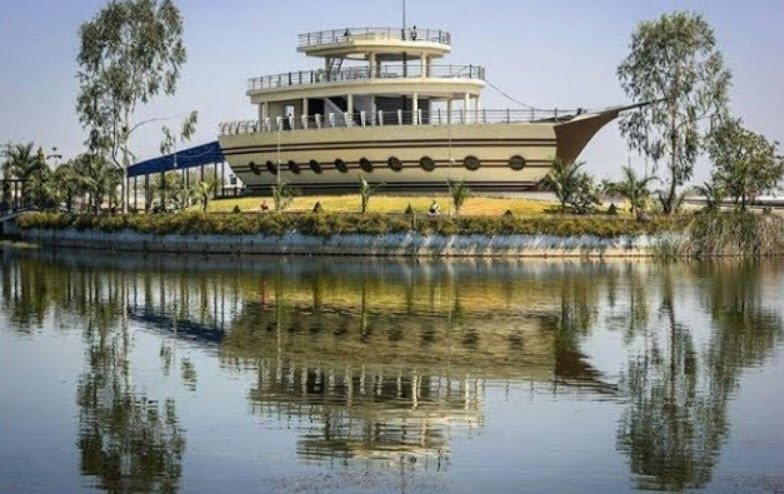 Govardhan Sagar Lake, Udaipur, Rajasthan - Vushii.com